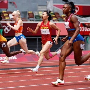 新球体育比分网-“小哪吒”葛曼棋尽全力 “四朵金花”好戏还在后头